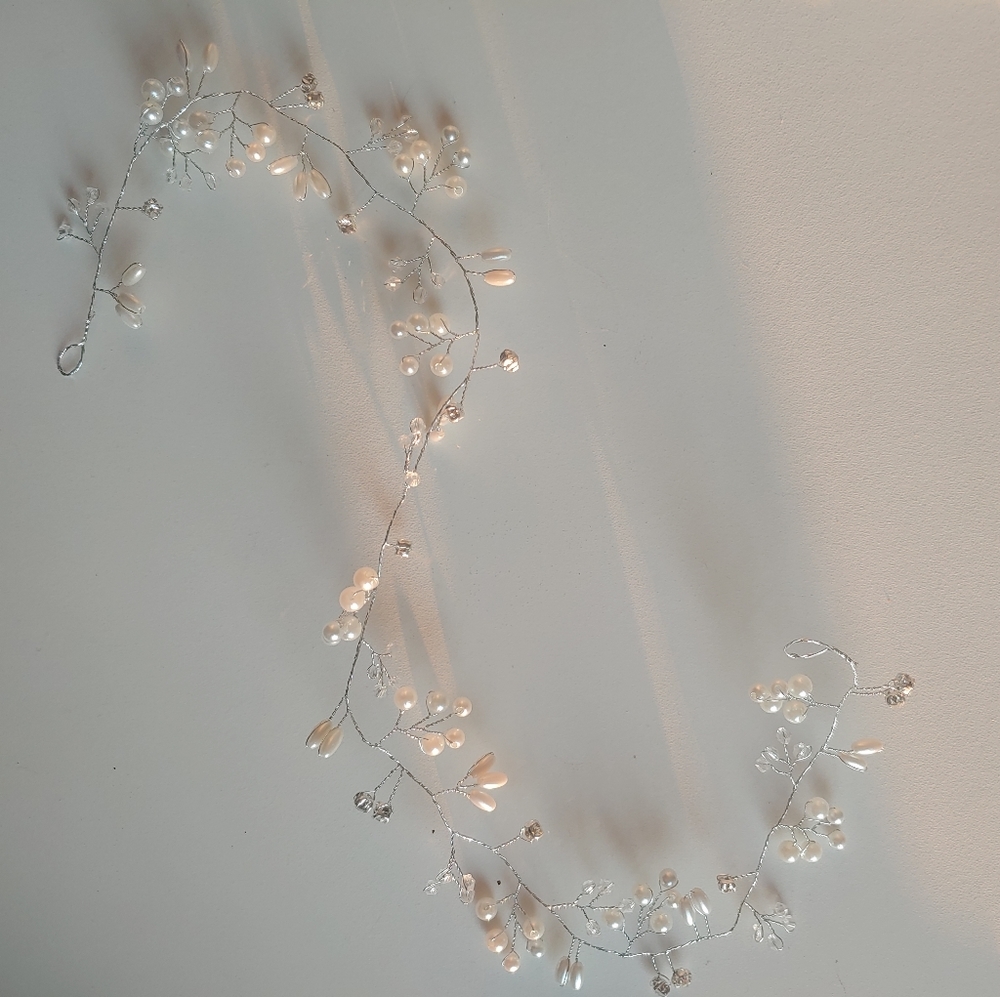 Silver hair vine